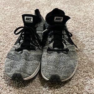 Nike Flyknit Streak Running Shoe Size 14